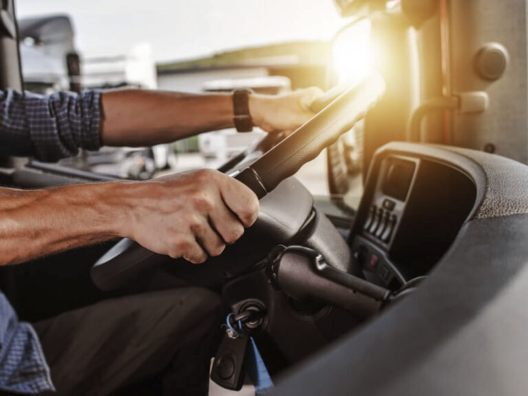 Qué características debe tener el transporte SANDACH