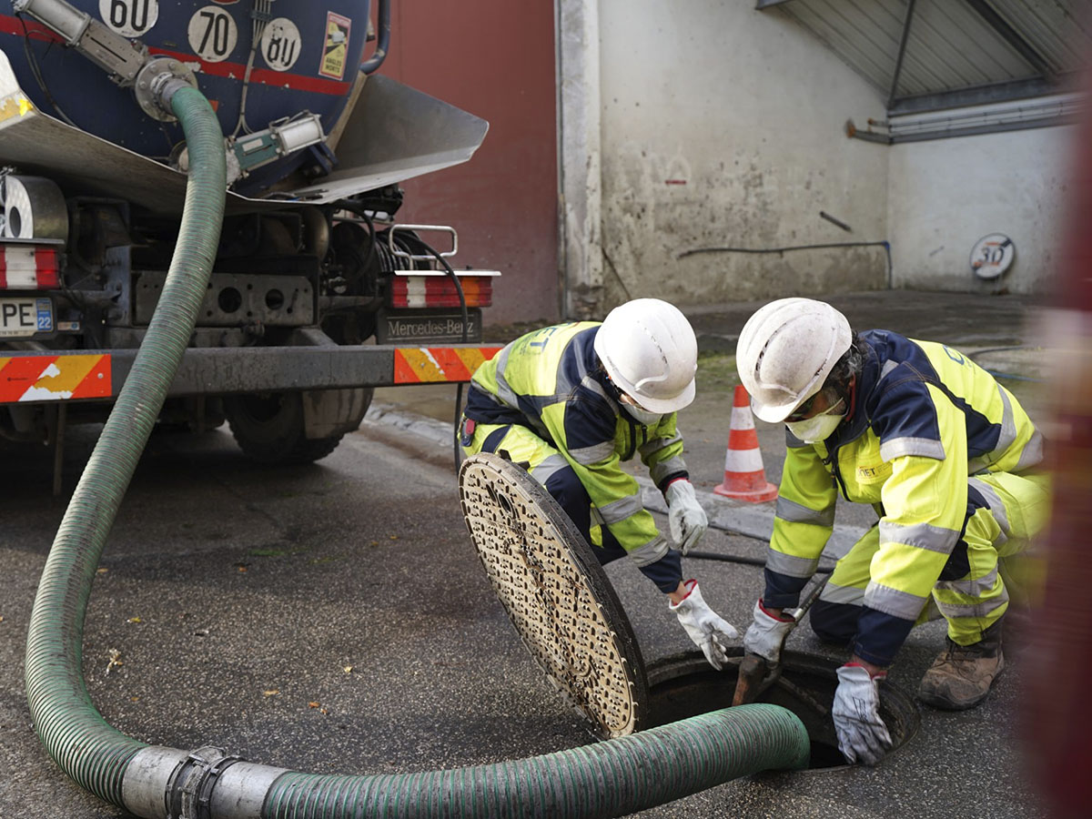 Hidrolimpieza industrial sostenible técnicas avanzadas de limpieza sin químicos