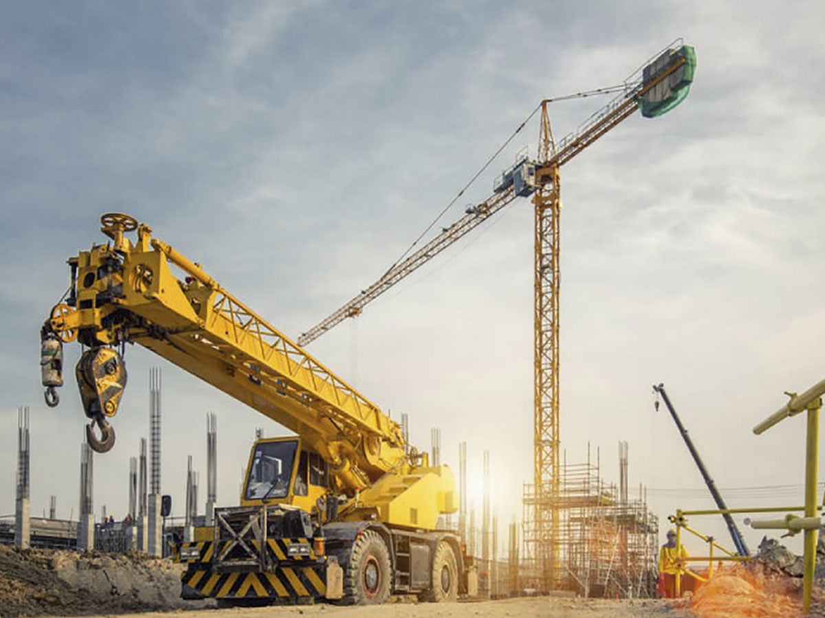 Grúa telescópica vs grúa torre Cuál elegir según el proyecto
