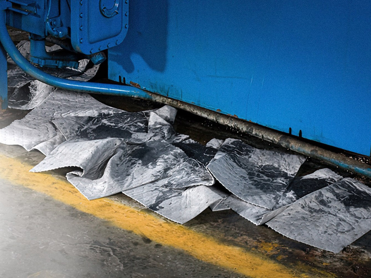 Absorbentes y trapos contaminados con hidrocarburos