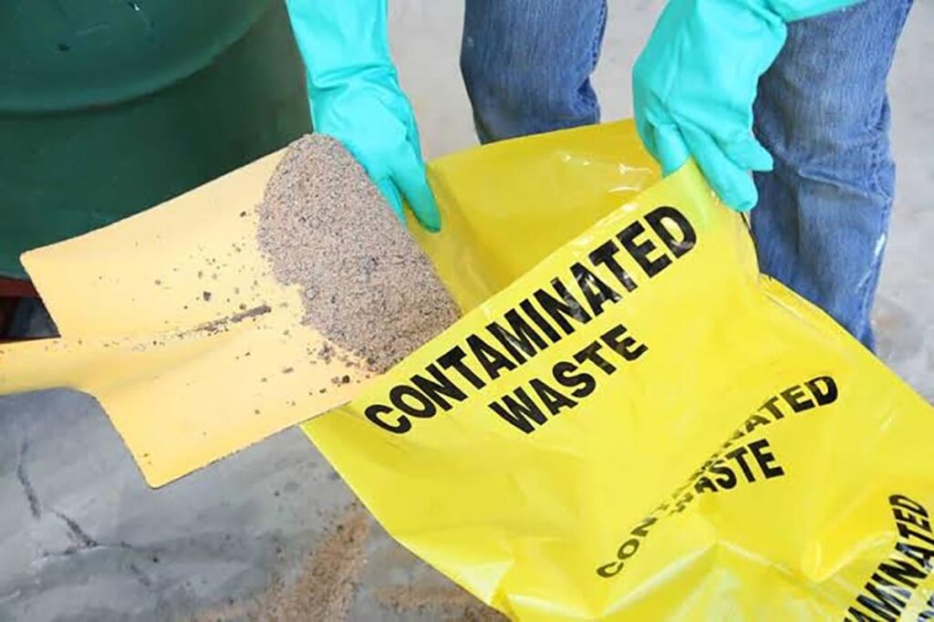 Errores frecuentes con absorbentes contaminados
